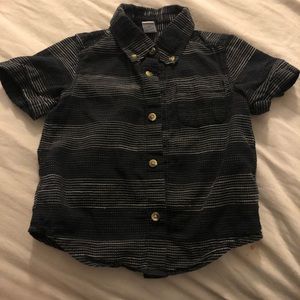 Short sleeve button down